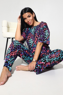 130 Костюм с брюками фиолетовый